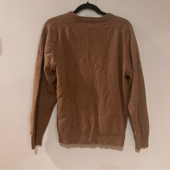 L.L Bean Sweater Brown Lambswool V-Neck Knit - Picture 2 of 6
